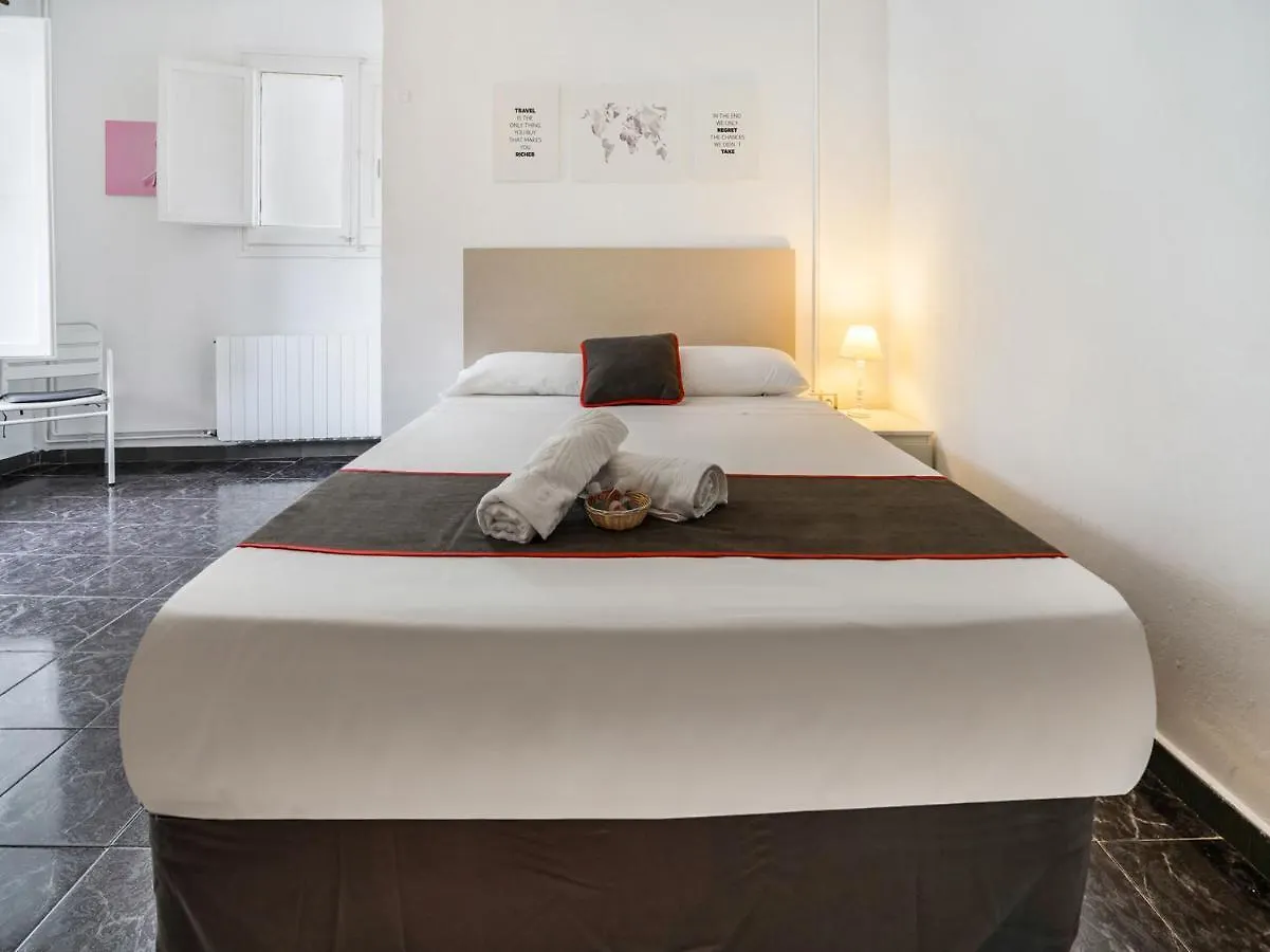 Hostal Patio De La Luna Ταραγόνα 2*,